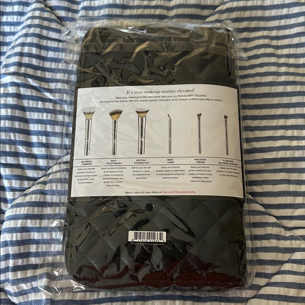 IT Brushes for ULTA 6-Piece Face & Eye Advanced Brush Set - Picture 2 of 3